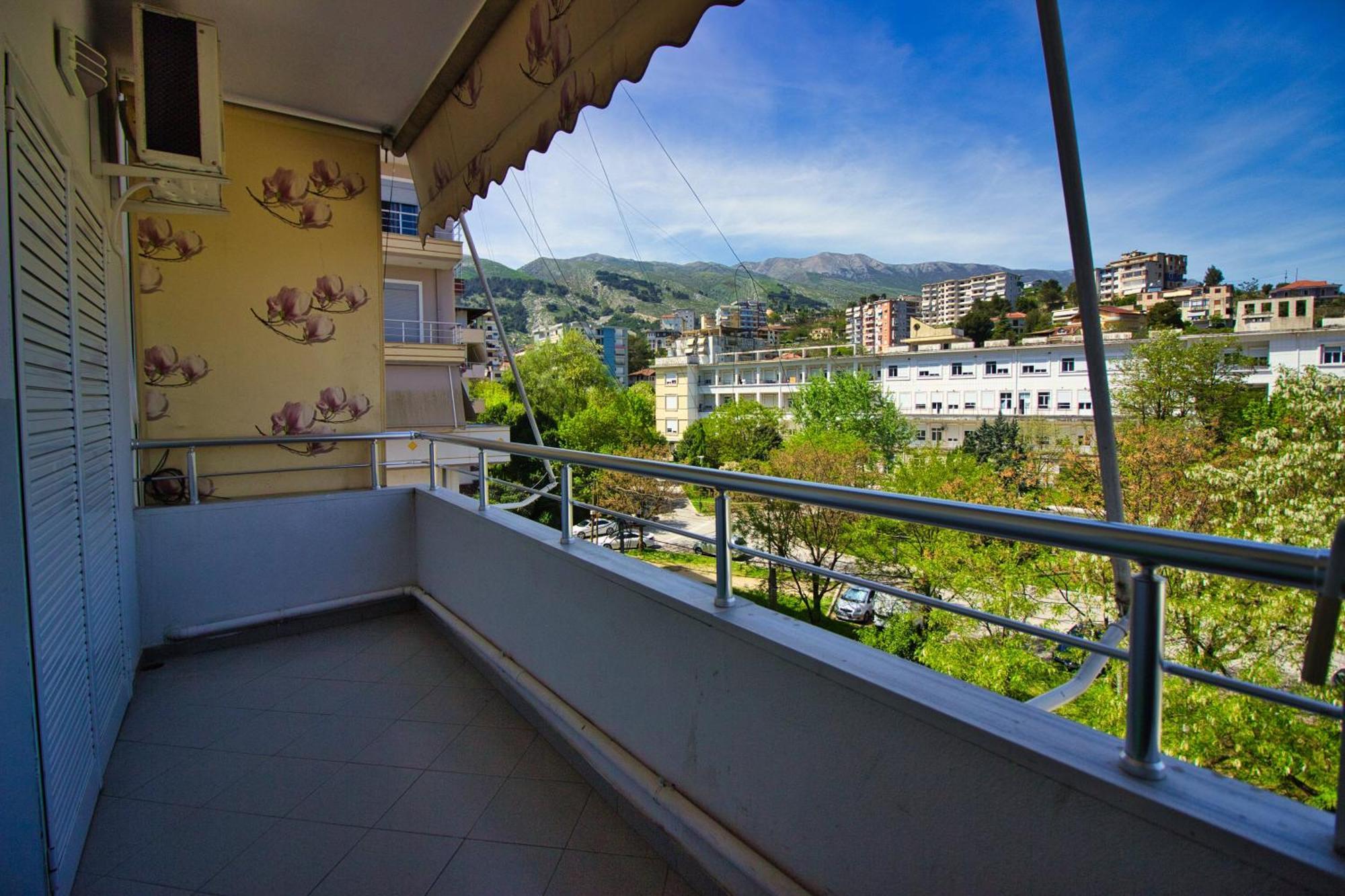 Apartament Duzgo Gjirokastër Dış mekan fotoğraf